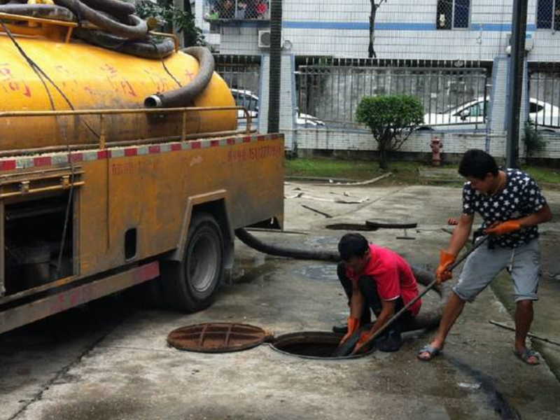 兴宁区三塘镇专业清理化粪池，油池，污水泥浆